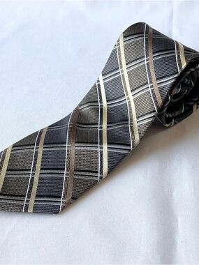 Pronto Uomo 100% Silk Men’s Necktie NWT